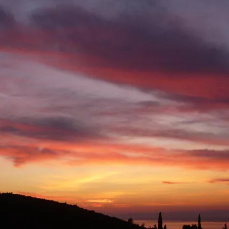 Montagna E Mare Apartment Kallirakhi