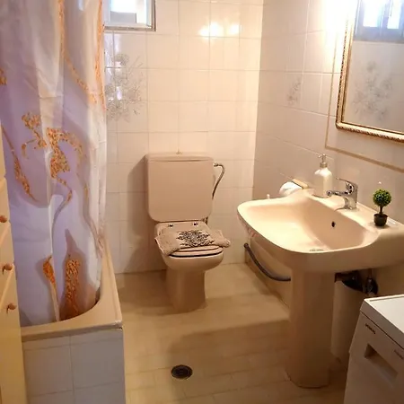 Montagna E Mare Apartment *