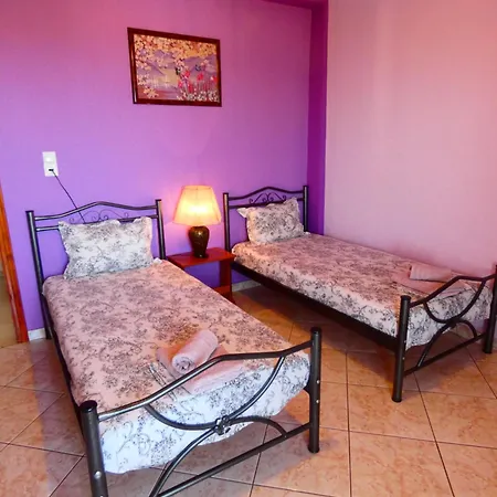 Montagna E Mare Apartment *