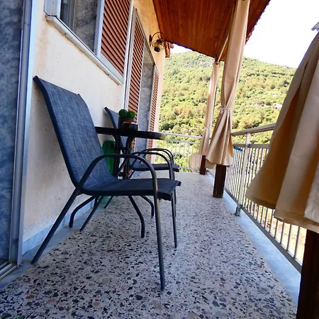 Montagna E Mare * Kallirakhi