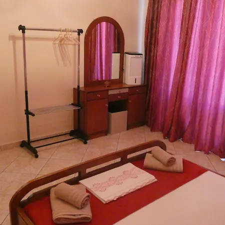 Montagna E Mare Apartment Kallirakhi